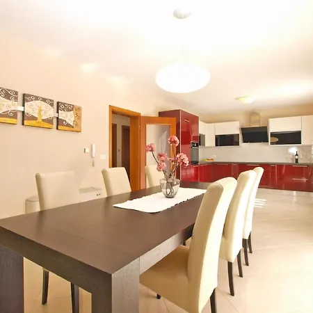 Mit Privatpool Fuer 6 Personen Ca 130 Qm In Kosinozici, Porec, Istrien Istrische Riviera Porec